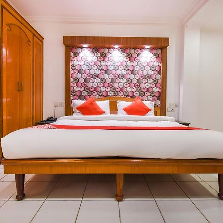 Oyo V International Hotel Amritsar Ngoại thất bức ảnh