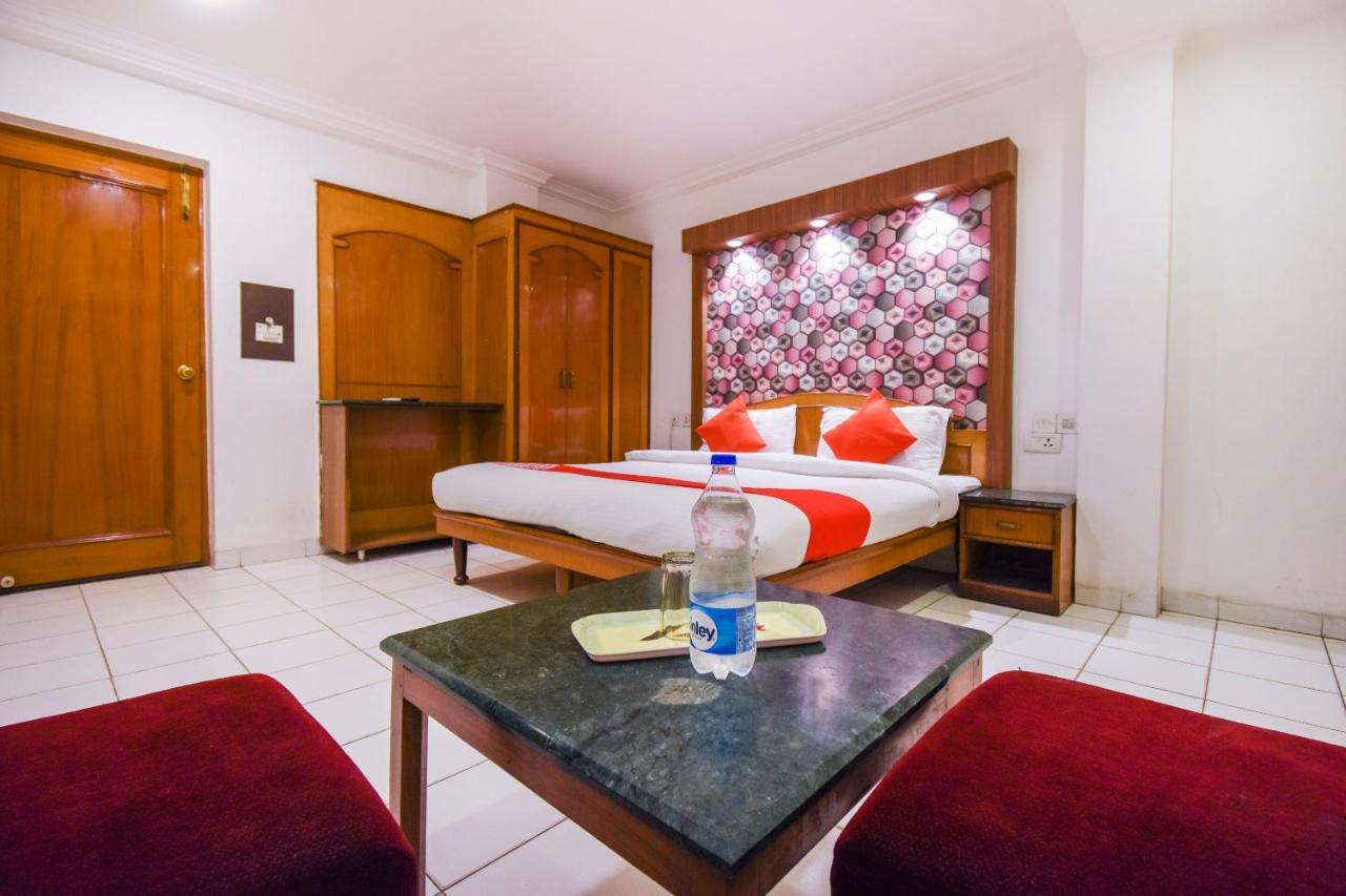 Oyo V International Hotel Amritsar Ngoại thất bức ảnh