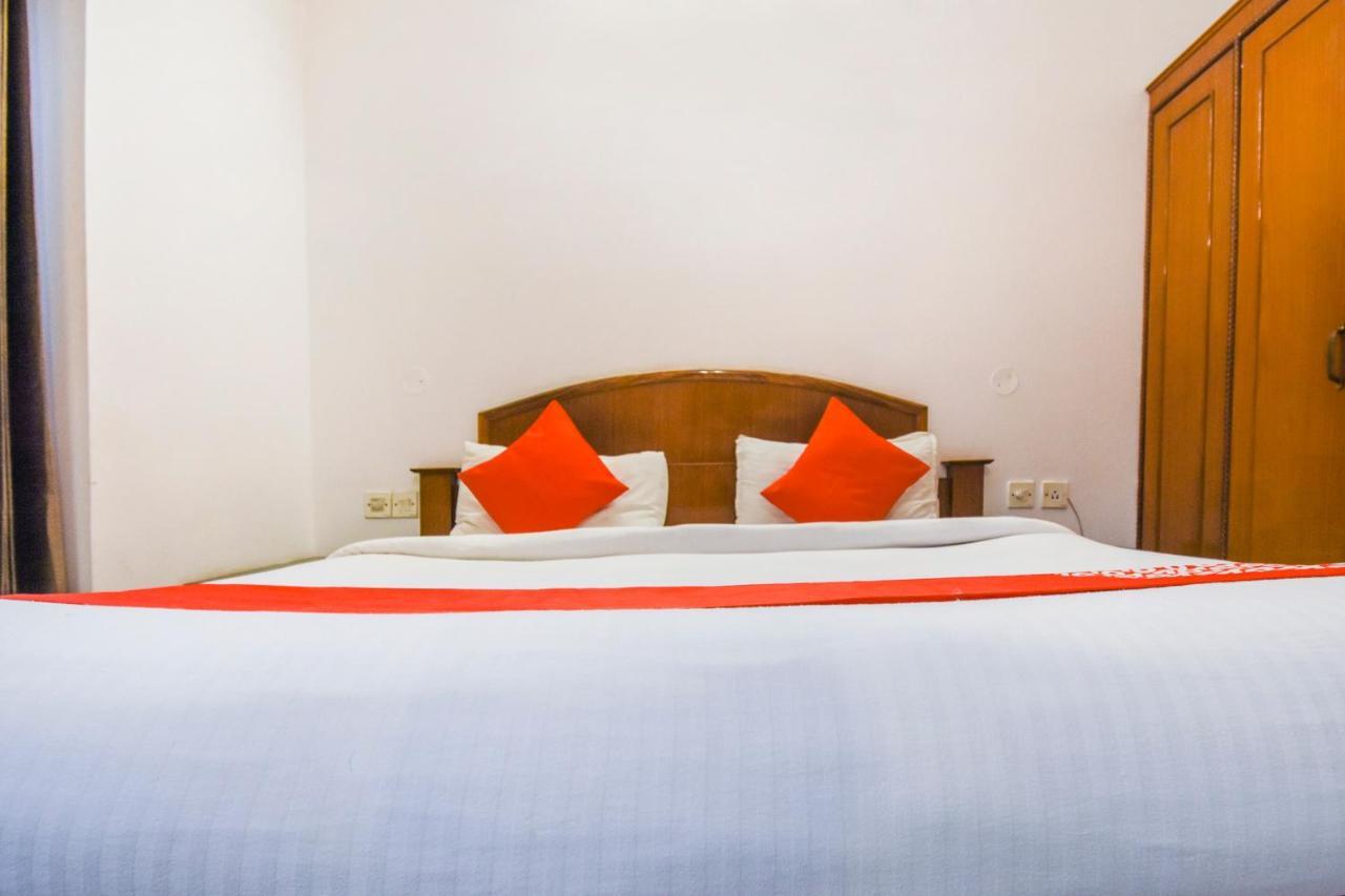 Oyo V International Hotel Amritsar Ngoại thất bức ảnh