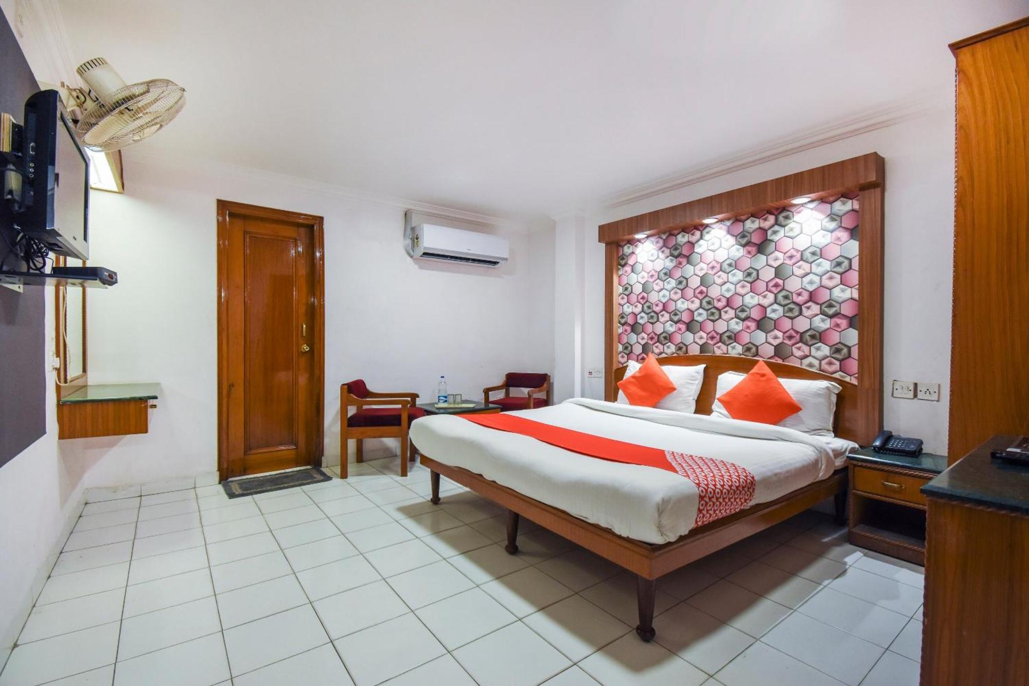 Oyo V International Hotel Amritsar Ngoại thất bức ảnh